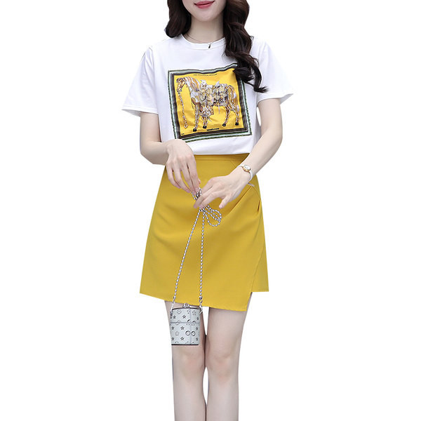 Sieviešu ikdienas komplekts ar aplikācijām un asimetriskiem svārkiem