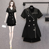 Crni set sakoa i suknje