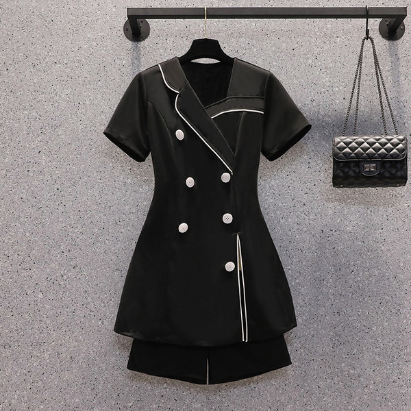 Crni set sakoa i suknje