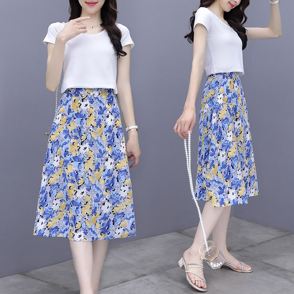 Sieviešu moderns divdaļīgs komplekts ar ziedu rakstu