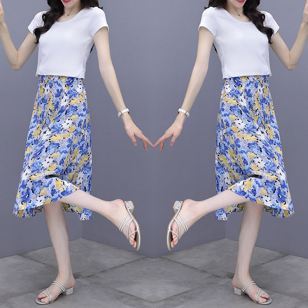 Sieviešu moderns divdaļīgs komplekts ar ziedu rakstu