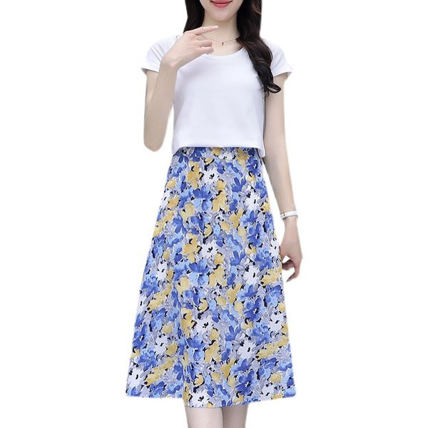 Sieviešu moderns divdaļīgs komplekts ar ziedu rakstu