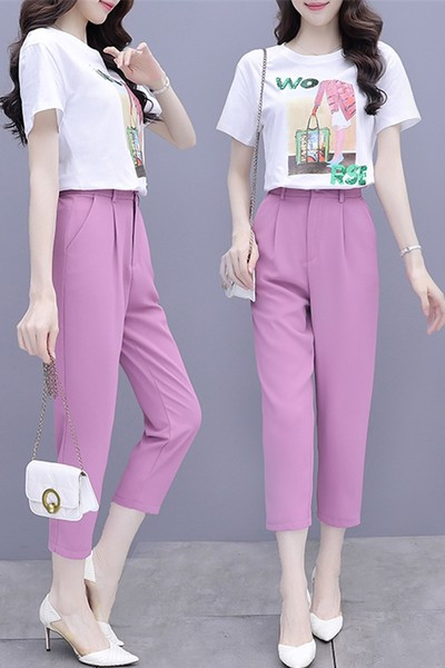 Ženska majica s printom u boji i duge hlače