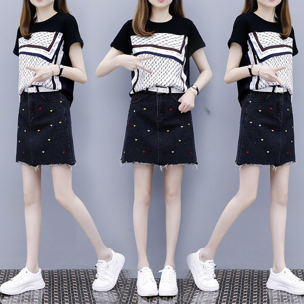 Ženski komplet sa pojasom i vezom u boji - dvije boje