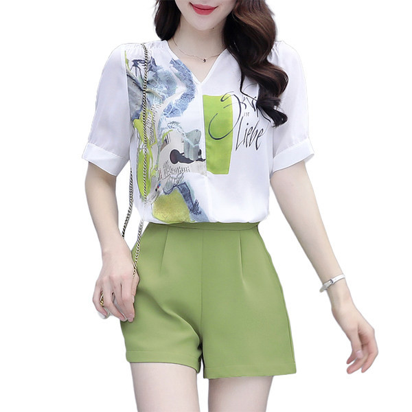 Jauna modeļa vasaras komplekts - blūze un šorti