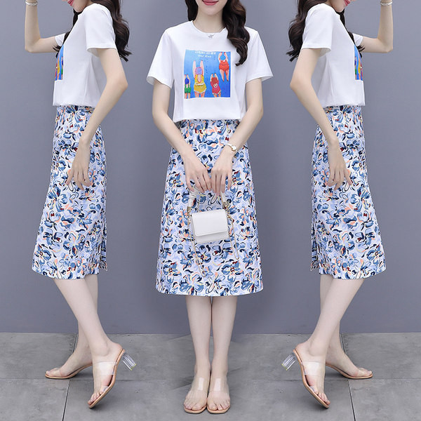 Novi model ženskog kompleta sa uzorkom u boji i ovalnim izrezom