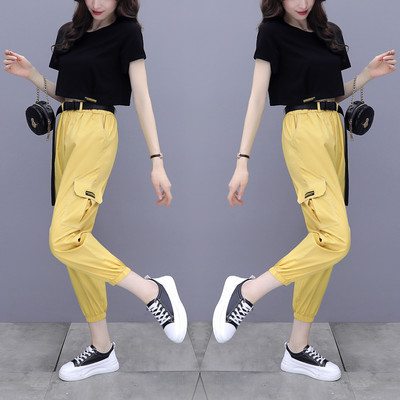 Ženski moderan komplet s remenom i džepovima