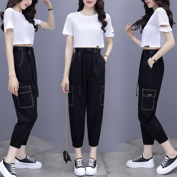 Ženski moderan komplet s remenom i džepovima