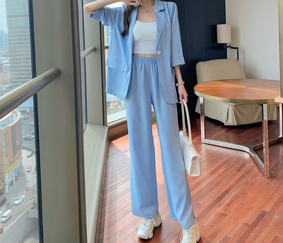 Stilīgs sieviešu komplekts no divām daļām biksēm un jakas