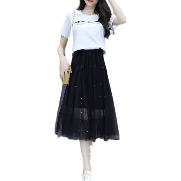 Ženski komplet iz dva dijela-suknja sa perlama i majica