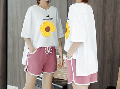 Sieviešu komplekts no divām daļām ar aplikāciju