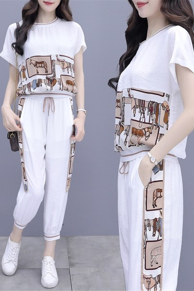 Sportski dnevni set za žene u bijeloj i crnoj boji