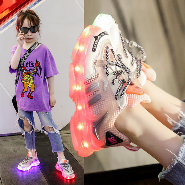 Dječje ležerne tenisice s vezicama i svjetlećim potplatom