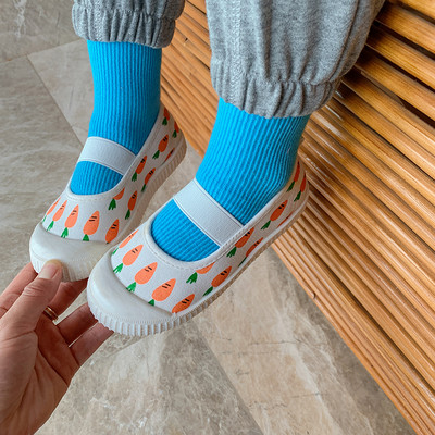 Bērnu kedas ar plakanu zoli un gumiju