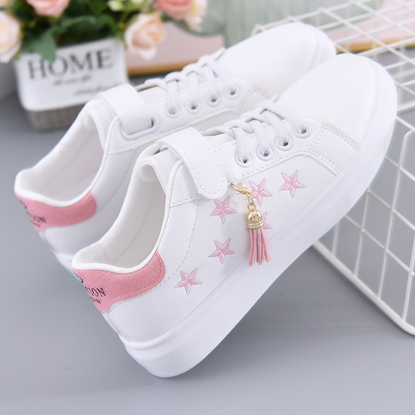 Dov model dječjih tenisica za djevojčice s vezom i resicama