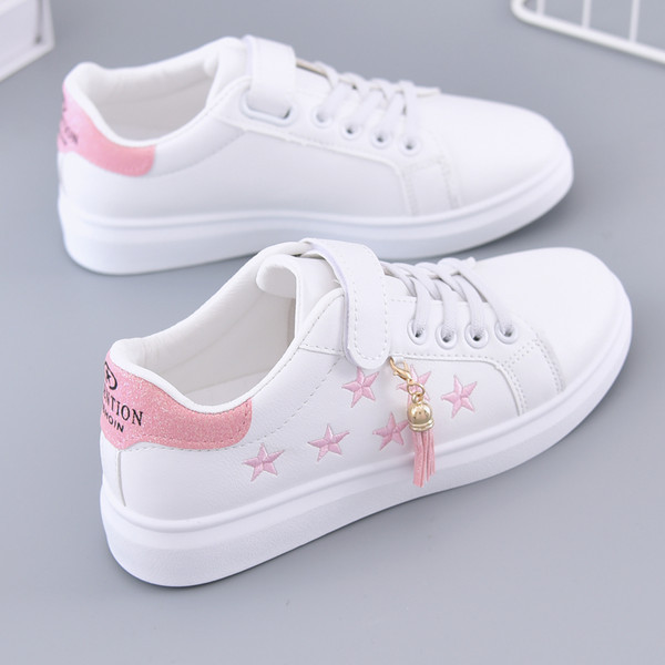 Dov model dječjih tenisica za djevojčice s vezom i resicama