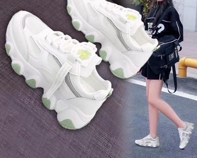 Mūsdienīgas bērnu kedas ar aplikāciju - divi modeļi