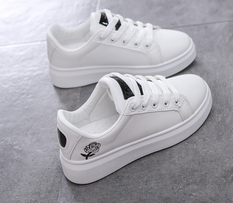 Dječje tenisice za djevojčice od eko kože u više modela sa vezicama