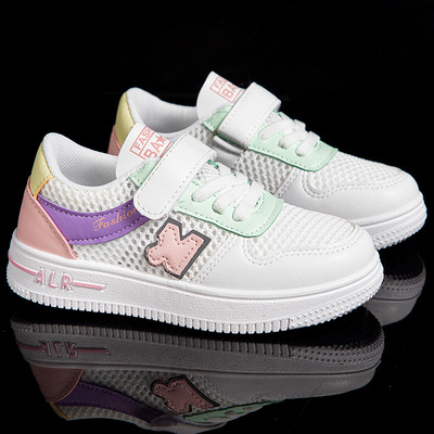 Prozračne dječje tenisice s ravnim potplatom - nekoliko modela