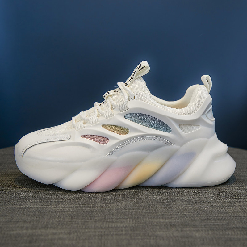 Novi model tenisica za djevojčice sa grubim đonom i vezicama