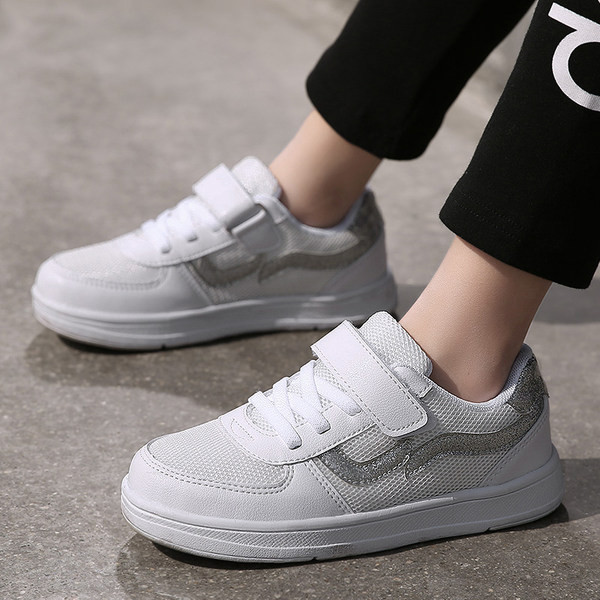 Moderne dječje tenisice na čičak - nekoliko modela