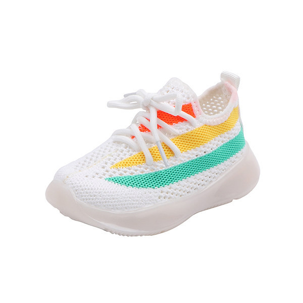 Novi model dječjih tekstilnih tenisica sa svjetlećim đonom i vezicama