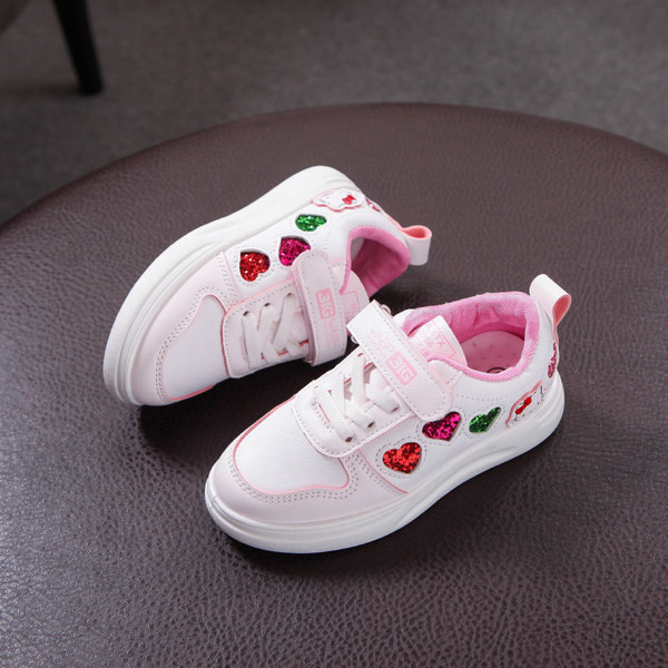 Dječje tenisice od eko kože s vezom i sjajnim efektom