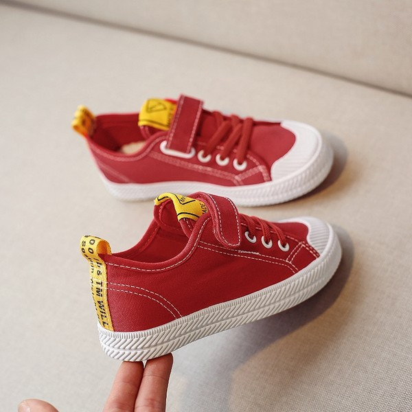Tekstilne dječje tenisice s naljepnicama - dva modela