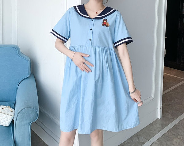 Moderns sieviešu kleitas īss modelis ar pogām grūtniecēm