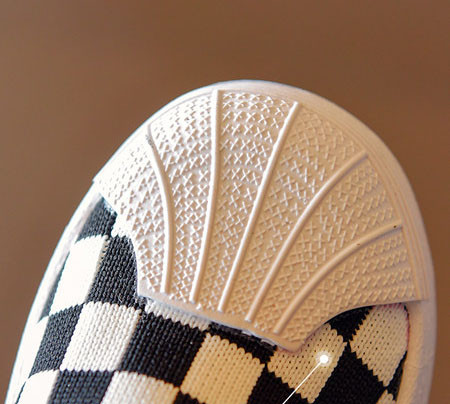 Bērnu kedas meitenēm un zēniem - divi modeļi