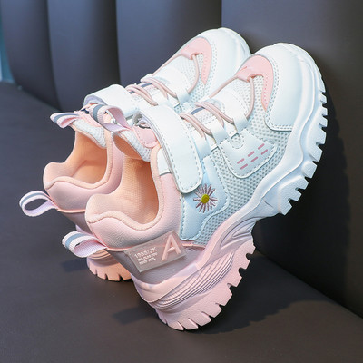 Bērnu kedas ar uzlīmi un izšuvumiem - vairāki modeļi