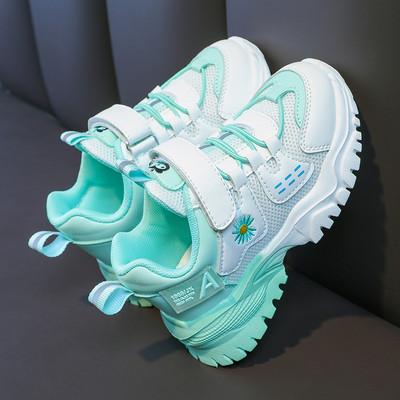 Bērnu kedas ar uzlīmi un izšuvumiem - vairāki modeļi