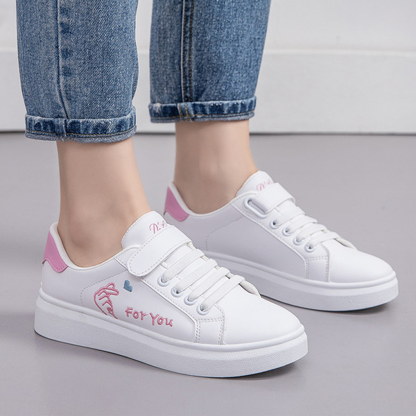 Novi model aktualnih dječijih patika za djevojčice sa vezom i natpisom