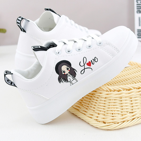 Novi model patika za djevojčice u bijeloj boji sa aplikacijom i vezicama