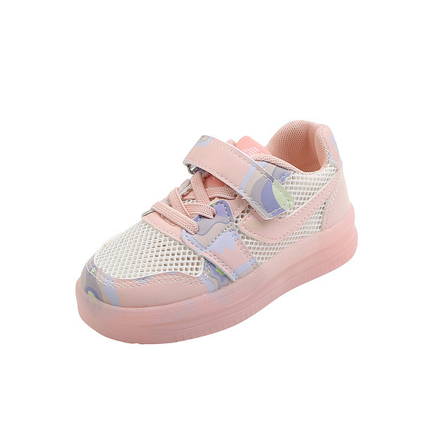 Novi model ljetnih tenisica od eko kože i mrežaste tkanine