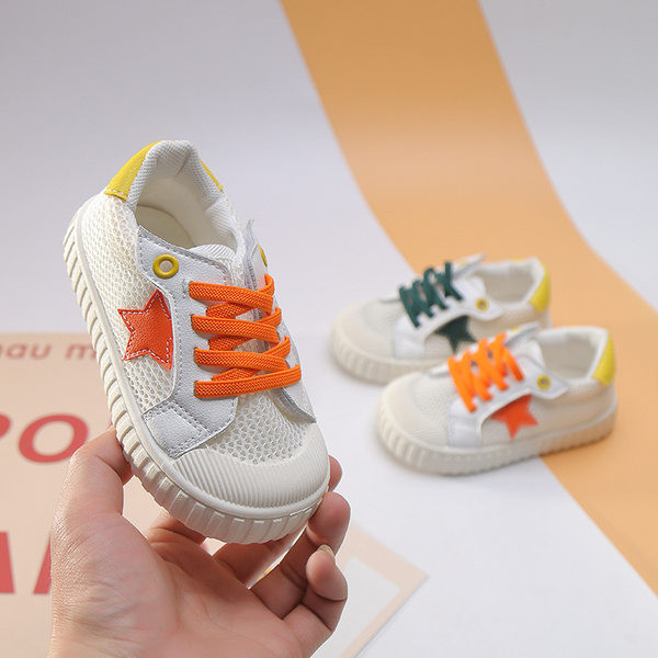 Prozračne dječje tenisice sa grbom zvijezde i vezicama