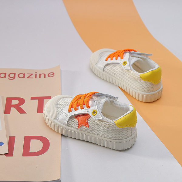 Prozračne dječje tenisice sa grbom zvijezde i vezicama