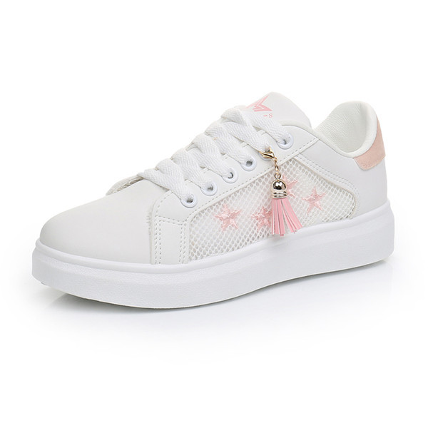 Novi model prozračnih dječjih tenisica od eko kože s mrežicom i resicama