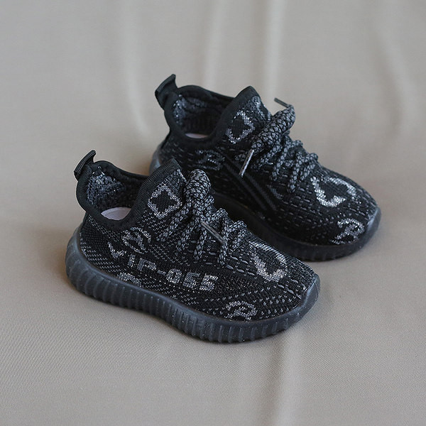 Novi model ljetnih tenisica od mrežaste tkanine sa vezicama