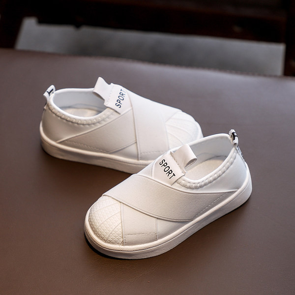 Novi model dječjih patika u tri boje - za djevojčice i dječake