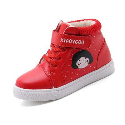 Jauns bērnu kedu modelis no eko ādas ar izšūtu tauriņu