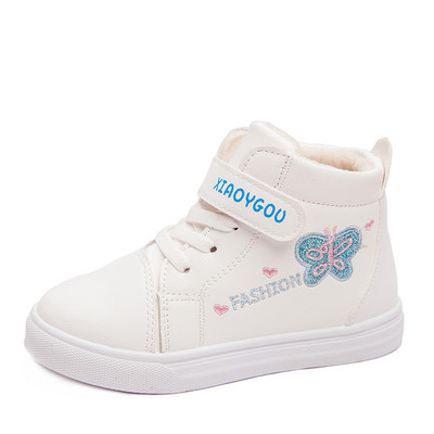 Jauns bērnu kedu modelis no eko ādas ar izšūtu tauriņu