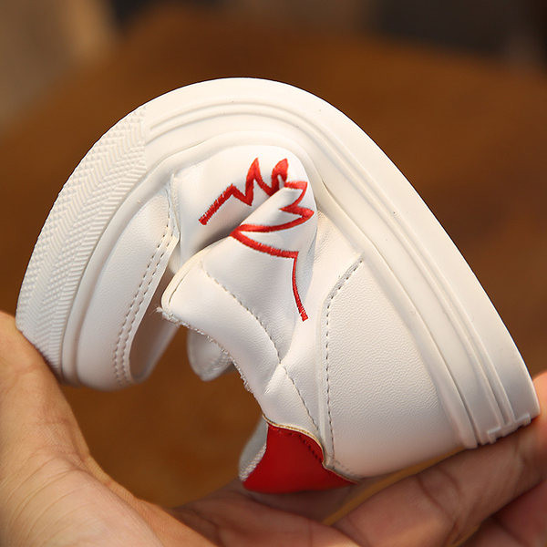 Dječje tenisice s vezicama u boji - dva modela