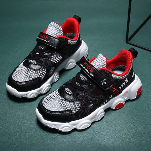 Dječje tenisice s vezicama i grubim đonom za djevojčice