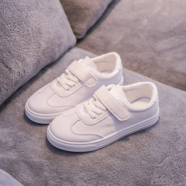 Dječje casual tenisice s naljepnicama i vezicama - više modela