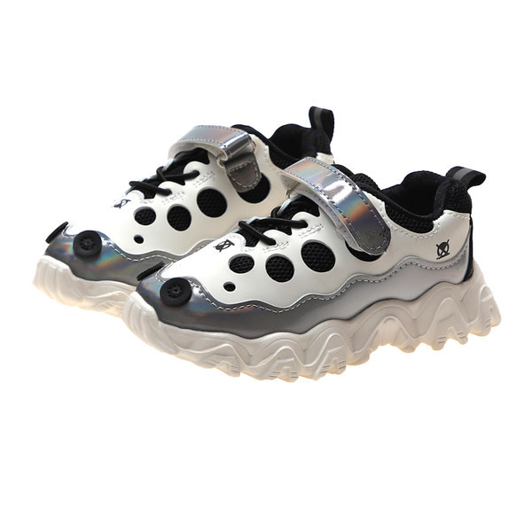 Aktualne dječje tenisice na mrežicu i čičak