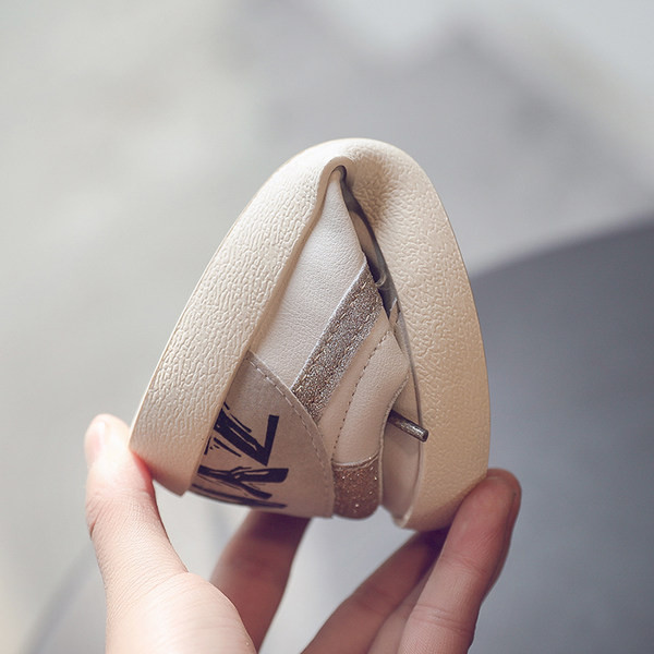 Bērnu ādas kedas ar šņorēm - meitenēm un zēniem