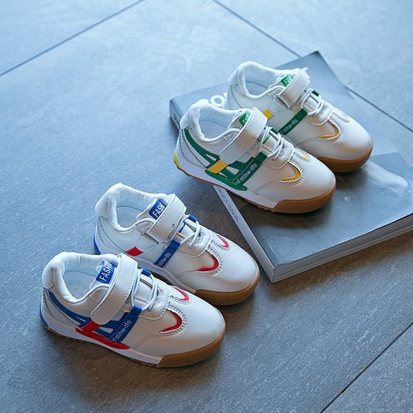 Jauns unisex kedu modelis ar velcro uzlīmēm