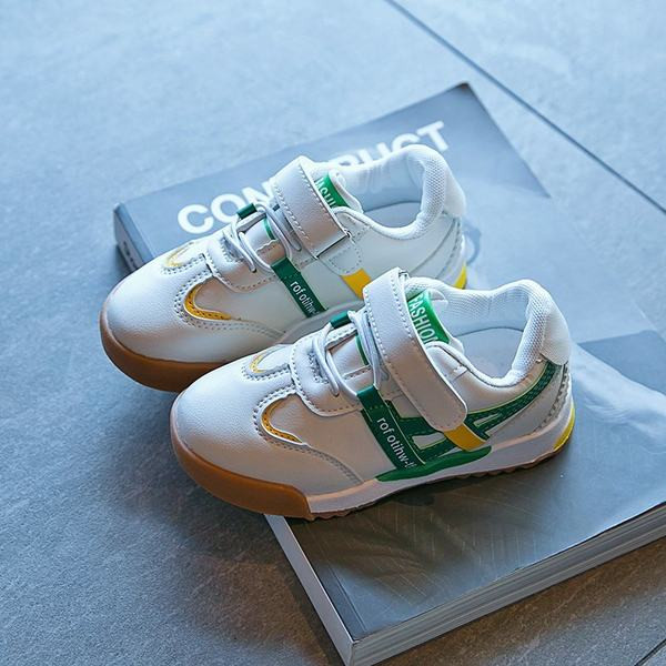 Jauns unisex kedu modelis ar velcro uzlīmēm