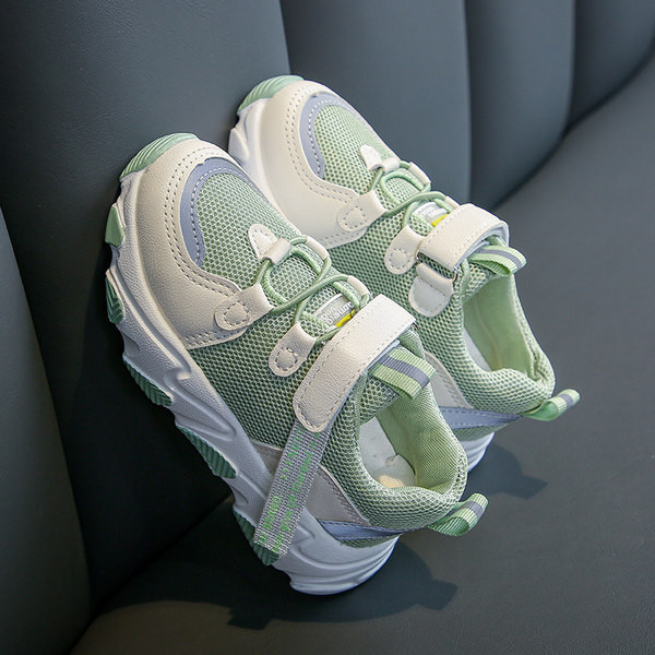 Meitenēm piemērotas bērnu kedas ar uzlīmēm